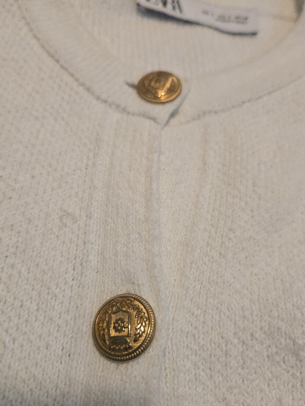 ZARA Cream Knit Cardigan Sweater Gold Crest Buttons Textured Cream Ivory Women's - Picture 4 of 8